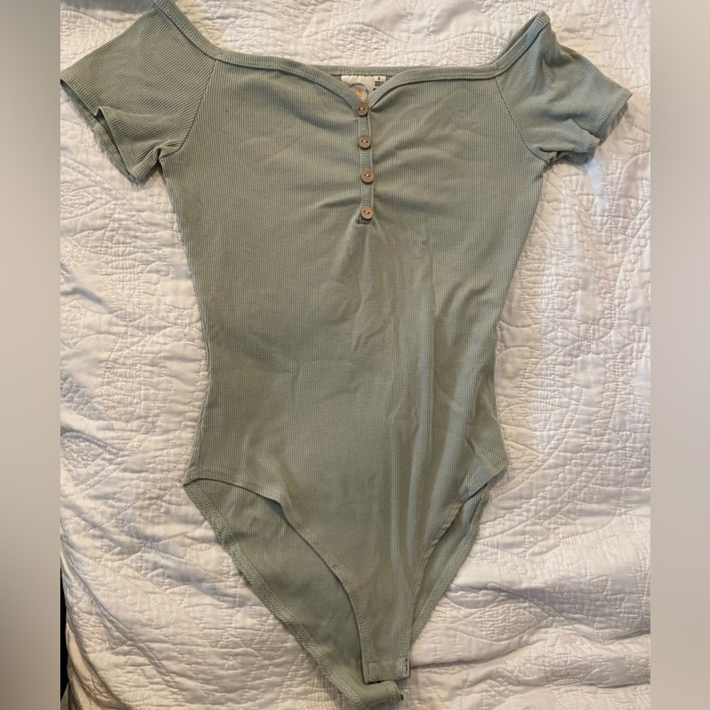Off the Shoulder Body Suit Size S